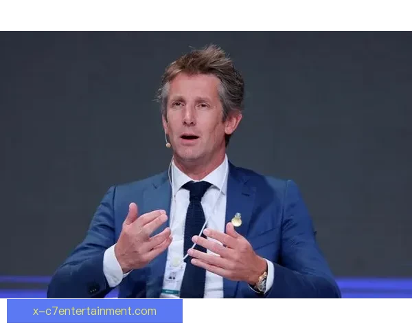 曼联正式宣布贝拉达担任新任首席执行官 将引领俱乐部迈向新发展阶段